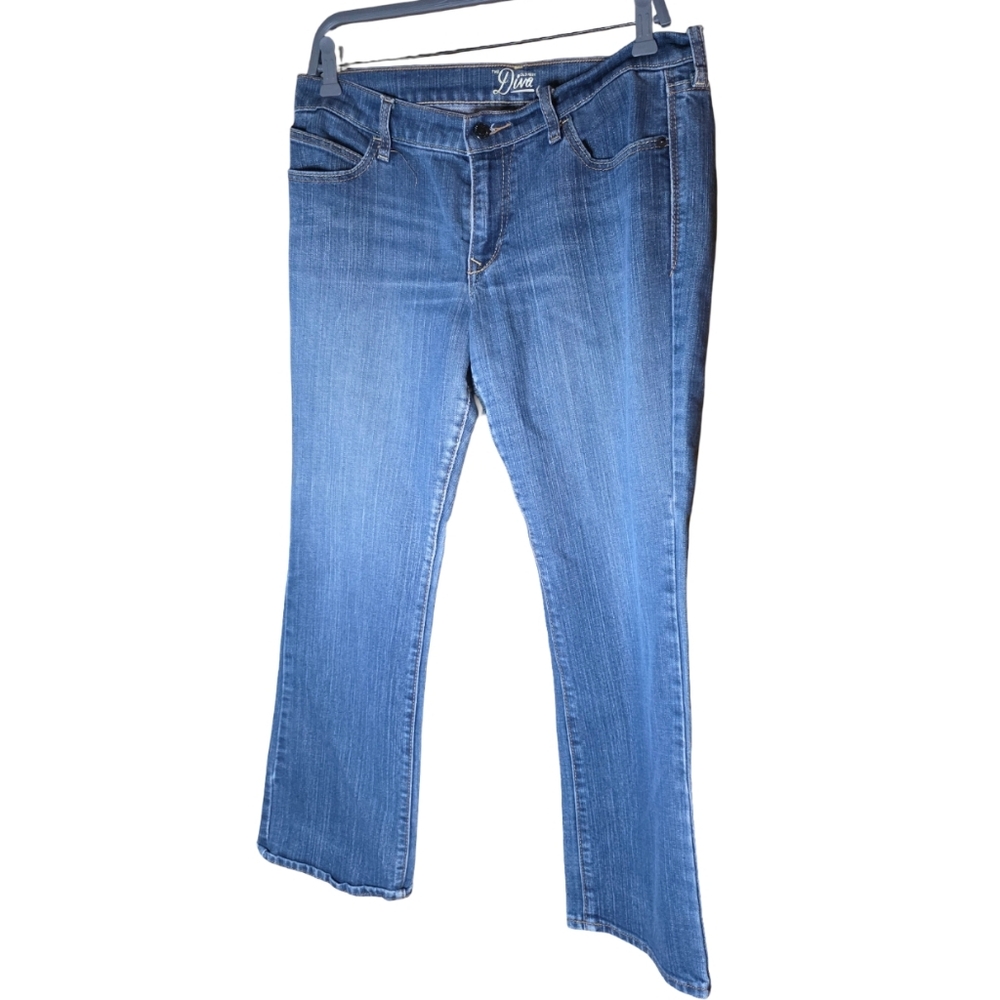 Old Navy The Diva Bootcut Jeans Women Size 12 Short Blue Mid Rise Stretch Denim